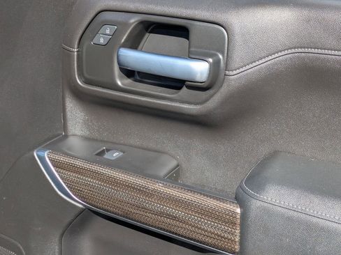 Used 2020 Chevrolet Silverado 1500 LT image 27