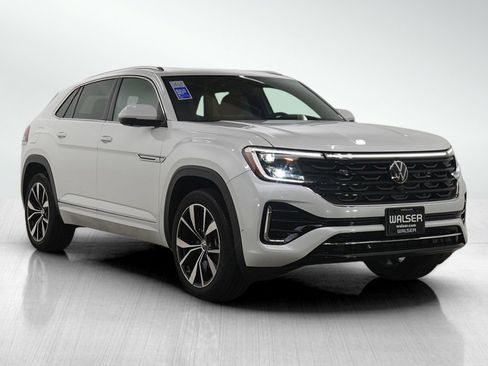 Used 2024 Volkswagen Atlas Cross Sport SEL Premium R-Line image 7