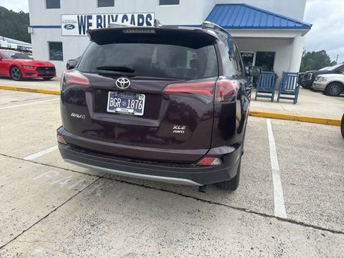 Used 2017 Toyota RAV4 XLE w/ Premium Special Value Package AWD/4WD image 15