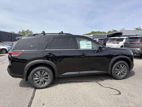 New 2026 Nissan Pathfinder SV AWD/4WD image 4