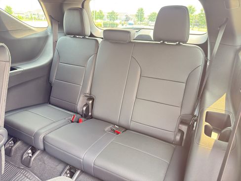 New 2026 Chevrolet Traverse LT w/ Driver Confidence Package FWD image 36