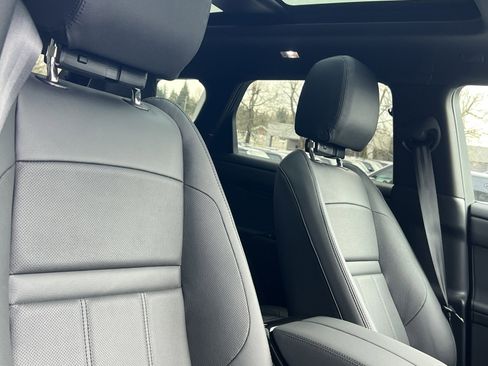 New 2025 Land Rover Range Rover Evoque Dynamic SE AWD/4WD image 13