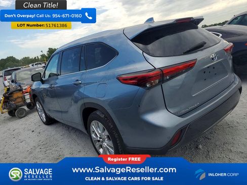 Used 2020 Toyota Highlander Limited FWD image 3