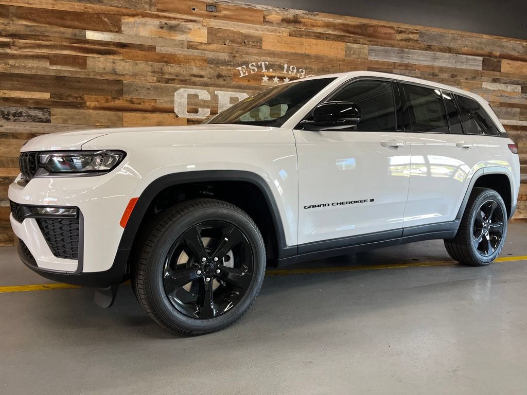New 2026 Jeep Grand Cherokee Limited w/ Limited Altitude Package AWD/4WD image 47