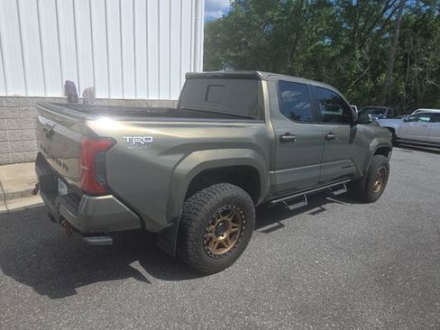 Used 2024 Toyota Tacoma TRD Sport w/ TRD Sport Upgrade Package RWD image 6