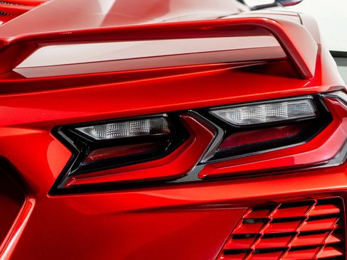 Used 2021 Chevrolet Corvette Stingray Convertible w/ Battery Protection Package image 14