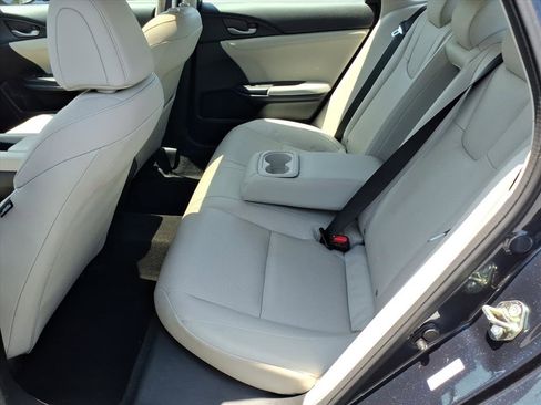Used 2020 Honda Insight Touring image 12