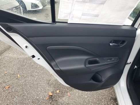 Used 2025 Nissan Versa SV w/ Trunk Package FWD image 12