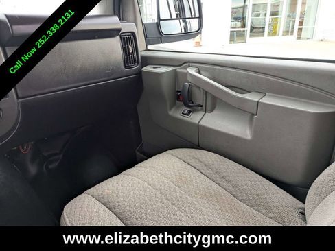 Used 2023 Chevrolet Express 3500 LS image 18