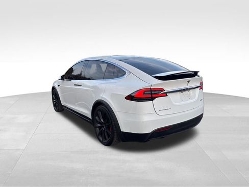 Used 2018 Tesla Model X P100D image 6