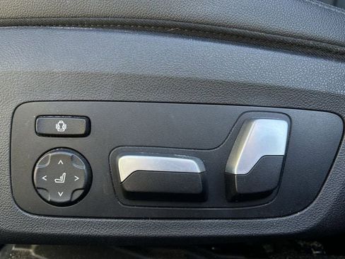 Used 2019 BMW 330i 330i w/ Convenience Package image 29