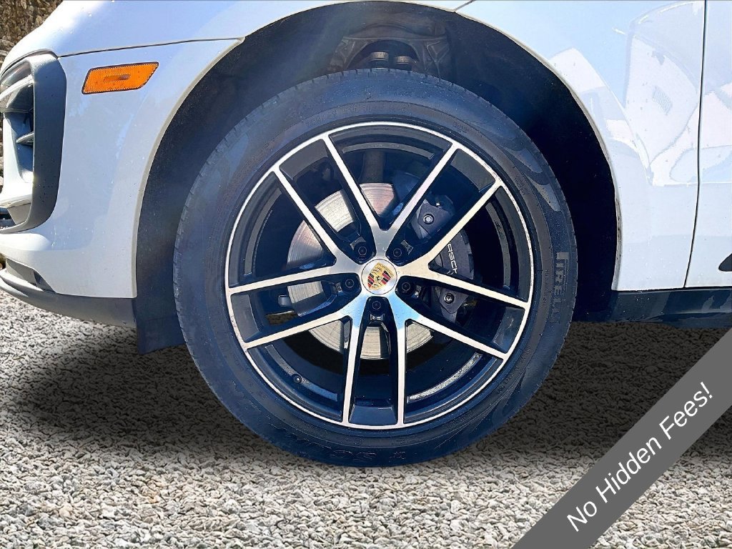Used 2023 Porsche Macan Turbo AWD/4WD image 8