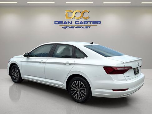 Used 2020 Volkswagen Jetta SE FWD image 3