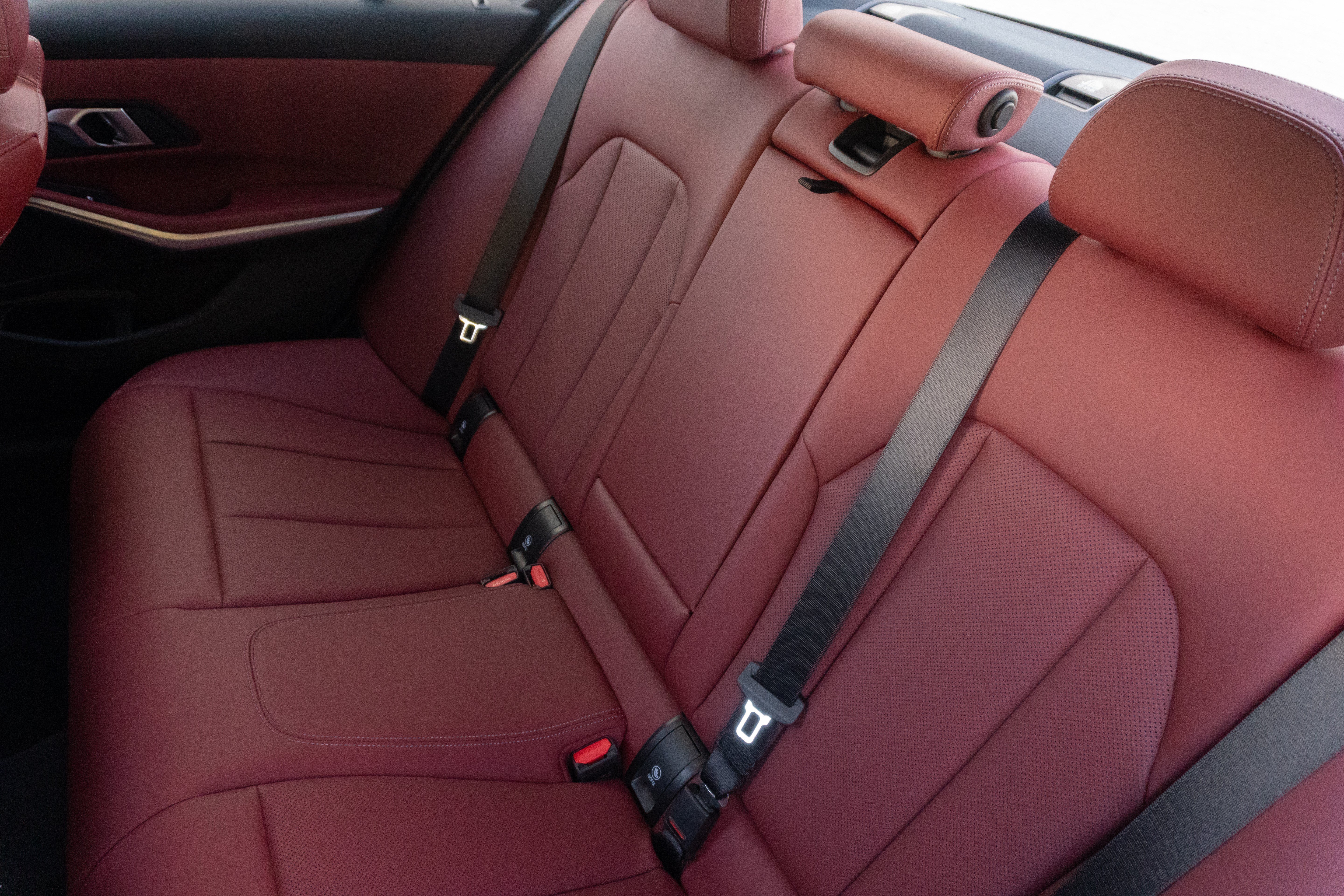 Certified 2025 BMW 330i Sedan RWD image 34