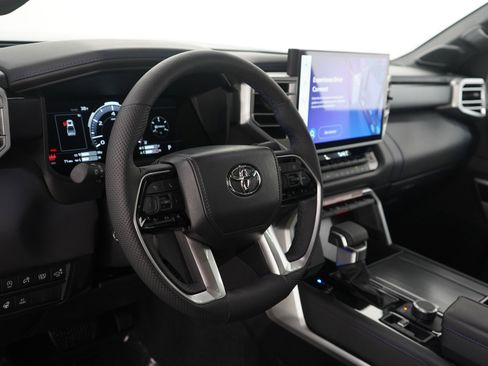 Used 2025 Toyota Tundra Platinum image 20