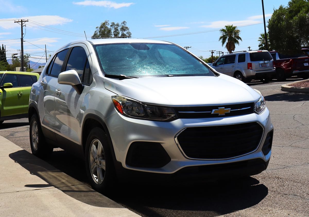 Used 2020 Chevrolet Trax LS w/ Tint and Cruise Package FWD image 14