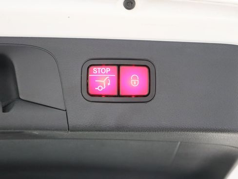 Used 2022 Mercedes-Benz GLC 300 image 34