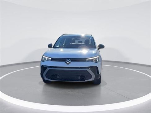 New 2026 Volkswagen Taos S image 3