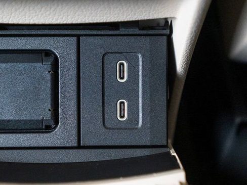 New 2026 Mercedes-Benz GLB 250 4MATIC image 32