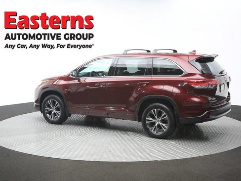 Used 2018 Toyota Highlander Plus AWD/4WD image 62