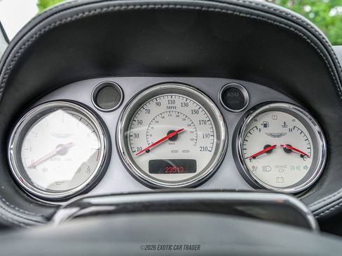 Used 2002 Aston Martin Vanquish RWD image 31