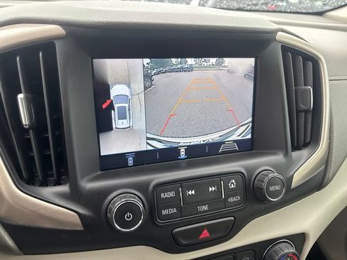 Used 2018 GMC Terrain Denali w/ Advanced Safety Package AWD/4WD image 17