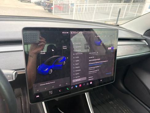 Used 2018 Tesla Model 3 Long Range RWD image 14