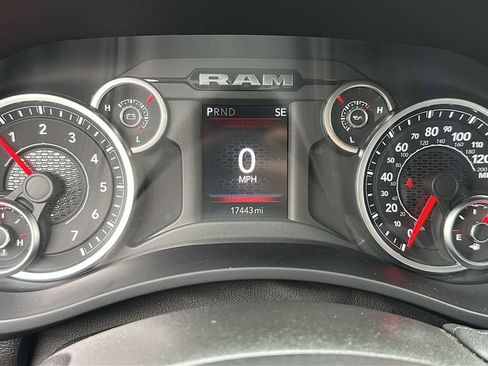 Used 2025 RAM 2500 Big Horn AWD/4WD image 20