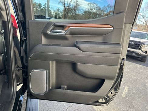 Used 2024 GMC Sierra 1500 Denali image 17