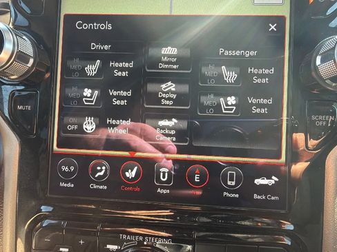 Used 2021 RAM 1500 Laramie w/ Laramie Southwest Edition image 47