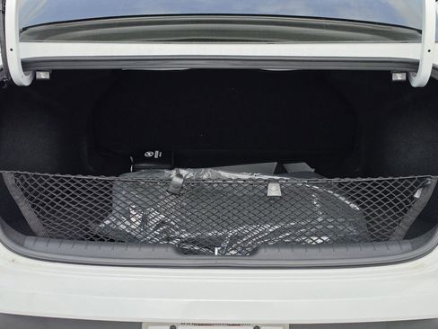 New 2026 Hyundai Elantra SE FWD image 15