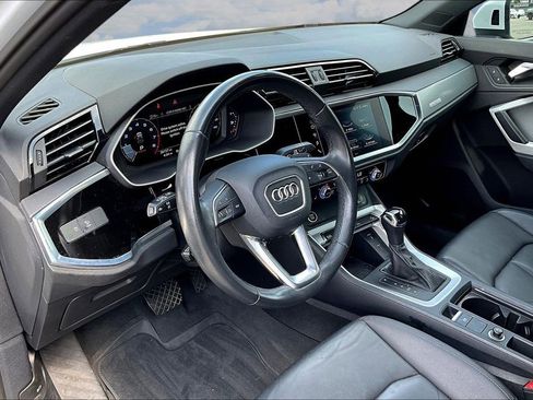 Used 2022 Audi Q3 2.0T Premium Plus w/ Premium Plus Package AWD/4WD image 16