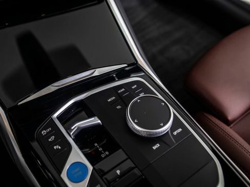 Used 2024 BMW i4 xDrive40i image 26