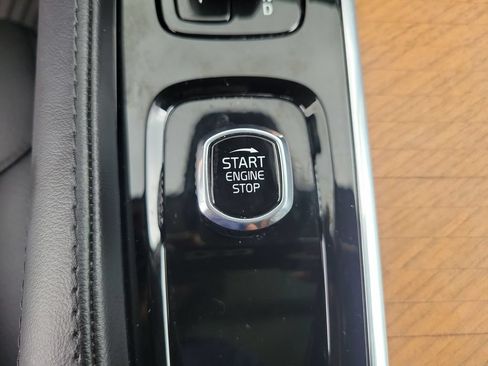 Used 2024 Volvo XC90 B5 Plus w/ Protection Package Premier AWD/4WD image 16