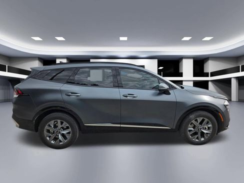 Certified 2025 Kia Sportage SX Prestige AWD/4WD image 9