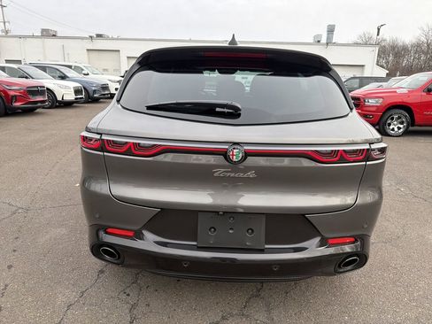 Used 2024 Alfa Romeo Tonale Veloce image 4