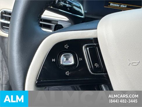 Used 2025 Lincoln Corsair AWD w/ Equipment Group 101A image 30