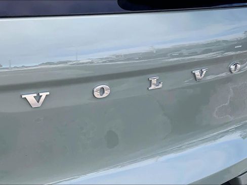 Used 2025 Volvo XC40 B5 Core w/ Protection Package Premier image 33