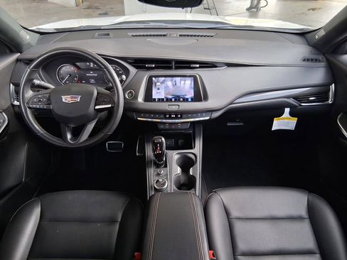 Used 2023 Cadillac XT4 Sport w/ Enhanced Visibility Package FWD image 9