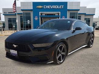 Used 2025 Ford Mustang Coupe RWD video 1