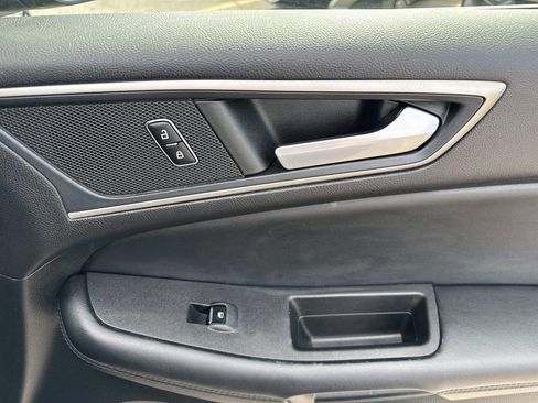 Used 2023 Ford Edge SEL image 15