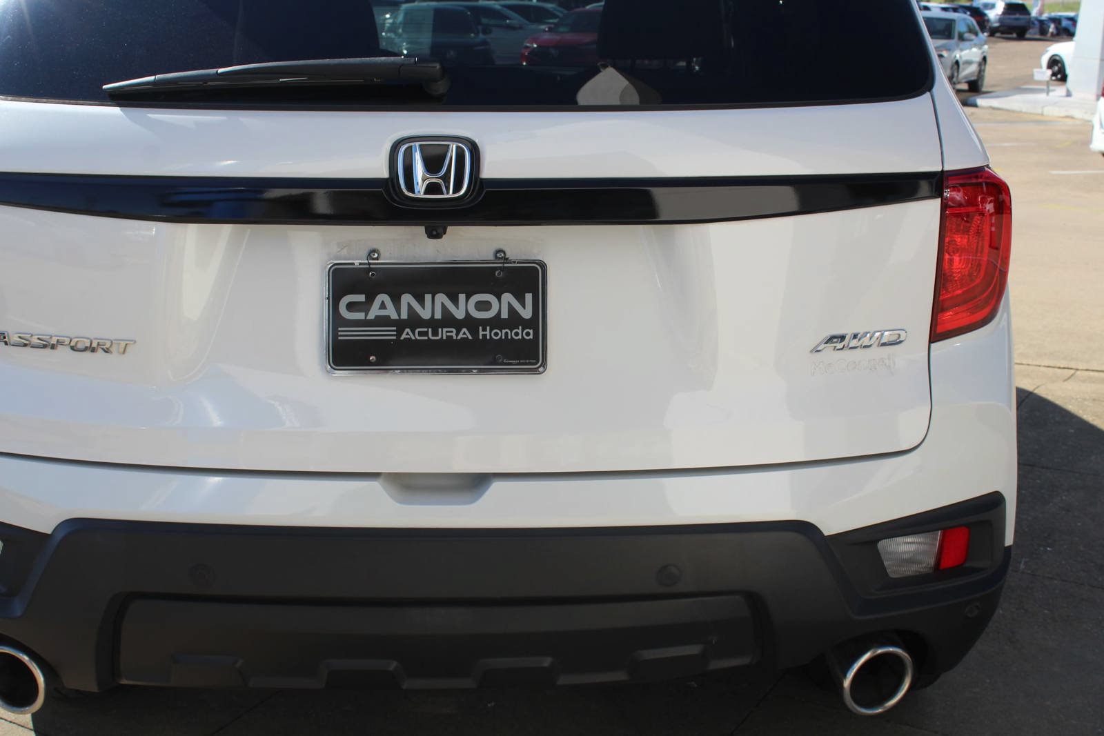 Used 2024 Honda Passport EX-L image 5