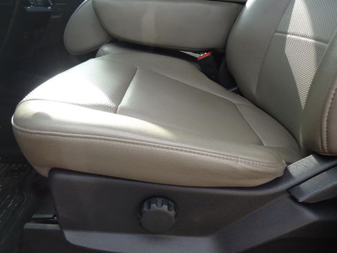 Used 2022 Ford F350 XL w/ Power Equipment Group image 27