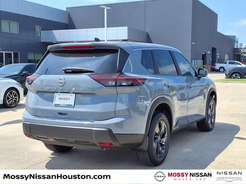 New 2026 Nissan Rogue SV FWD image 7