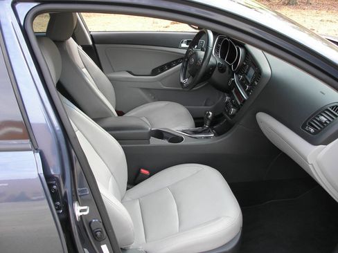 Used 2015 Kia Optima EX w/ EX Premium Package image 7