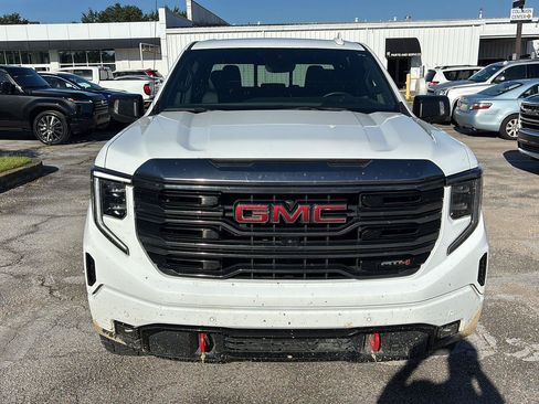 Used 2023 GMC Sierra 1500 AT4 w/ AT4 Premium Package AWD/4WD image 2