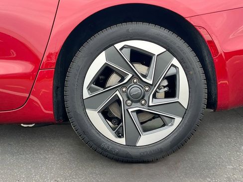 New 2027 Chrysler Pacifica Touring Plus FWD image 32