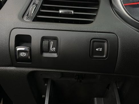 Used 2019 Chevrolet Impala LT image 20