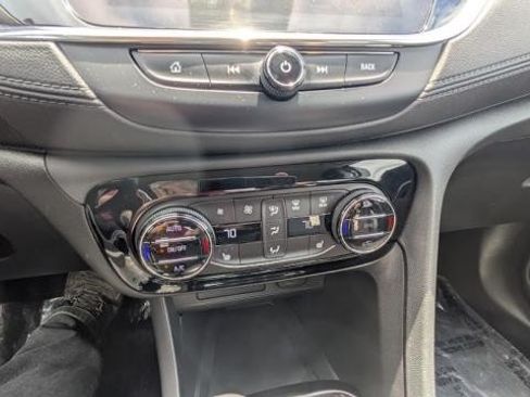 Used 2021 Buick Enclave Avenir w/ Avenir Technology Package AWD/4WD image 40