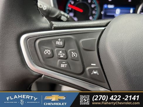 Used 2023 Chevrolet Equinox LT image 25